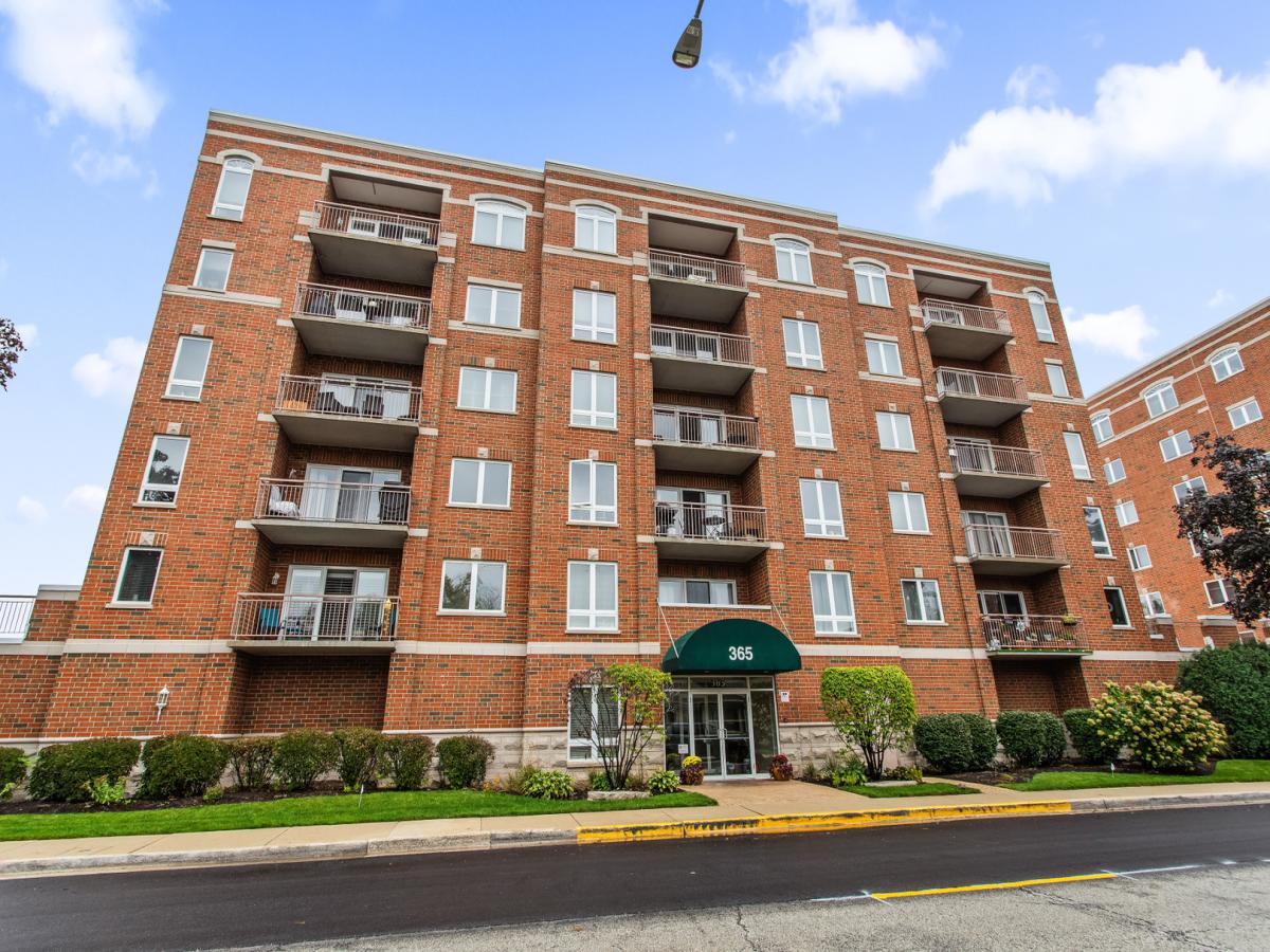 365 Graceland Avenue #205A Des Plaines IL 60016 MLS #MRD12497641 45 MLS #MRD12497641 image #0