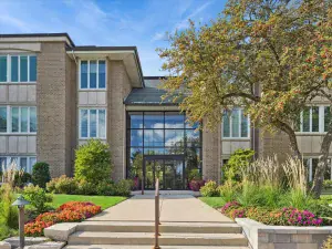 5 N Tower Road Oak Brook IL 60523 MLS #MRD12487780 48 broker reciprocity