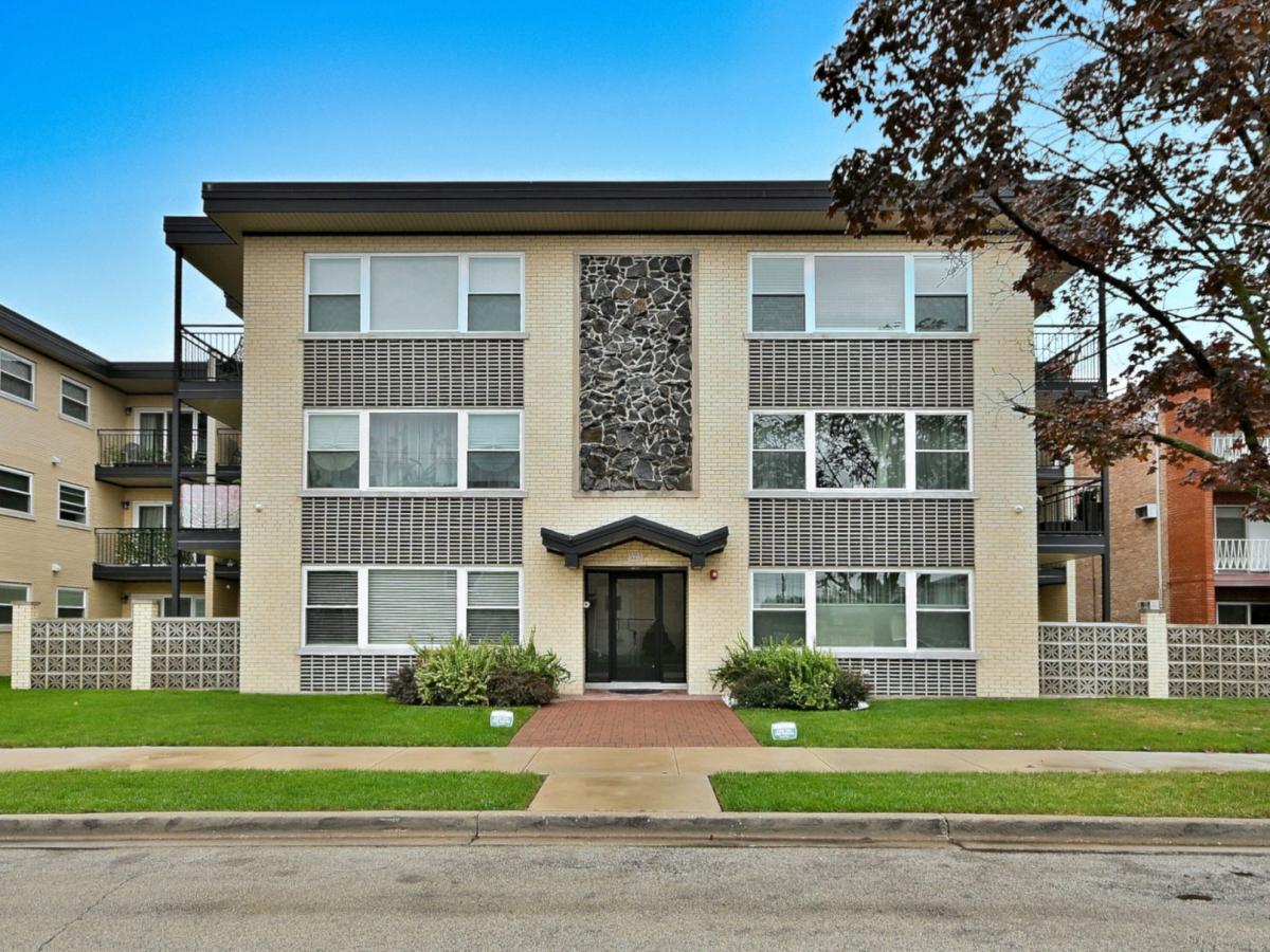 3035 Paris Avenue #305 River Grove IL 60171 MLS #MRD12497803 45 MLS #MRD12497803 image #0