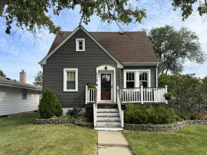 3811 N Park Street Westmont IL 60559 MLS #MRD12437153 56 broker reciprocity