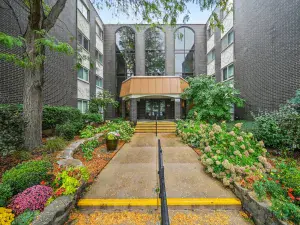 2601 W Foster Avenue #3S Chicago IL 60625 MLS #MRD12491673 54 broker reciprocity
