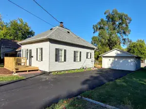 1121 Rock Street Peru IL 61354 MLS #MRD12454607 14 broker reciprocity