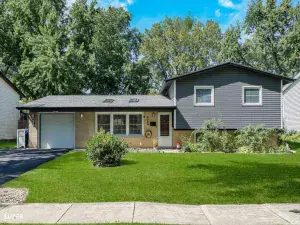 417 Beaver Drive Streamwood IL 60107 MLS #MRD12500667 46 broker reciprocity