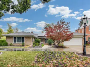 2439 Greenwood Road Northbrook IL 60062 MLS #MRD12435601 58 broker reciprocity