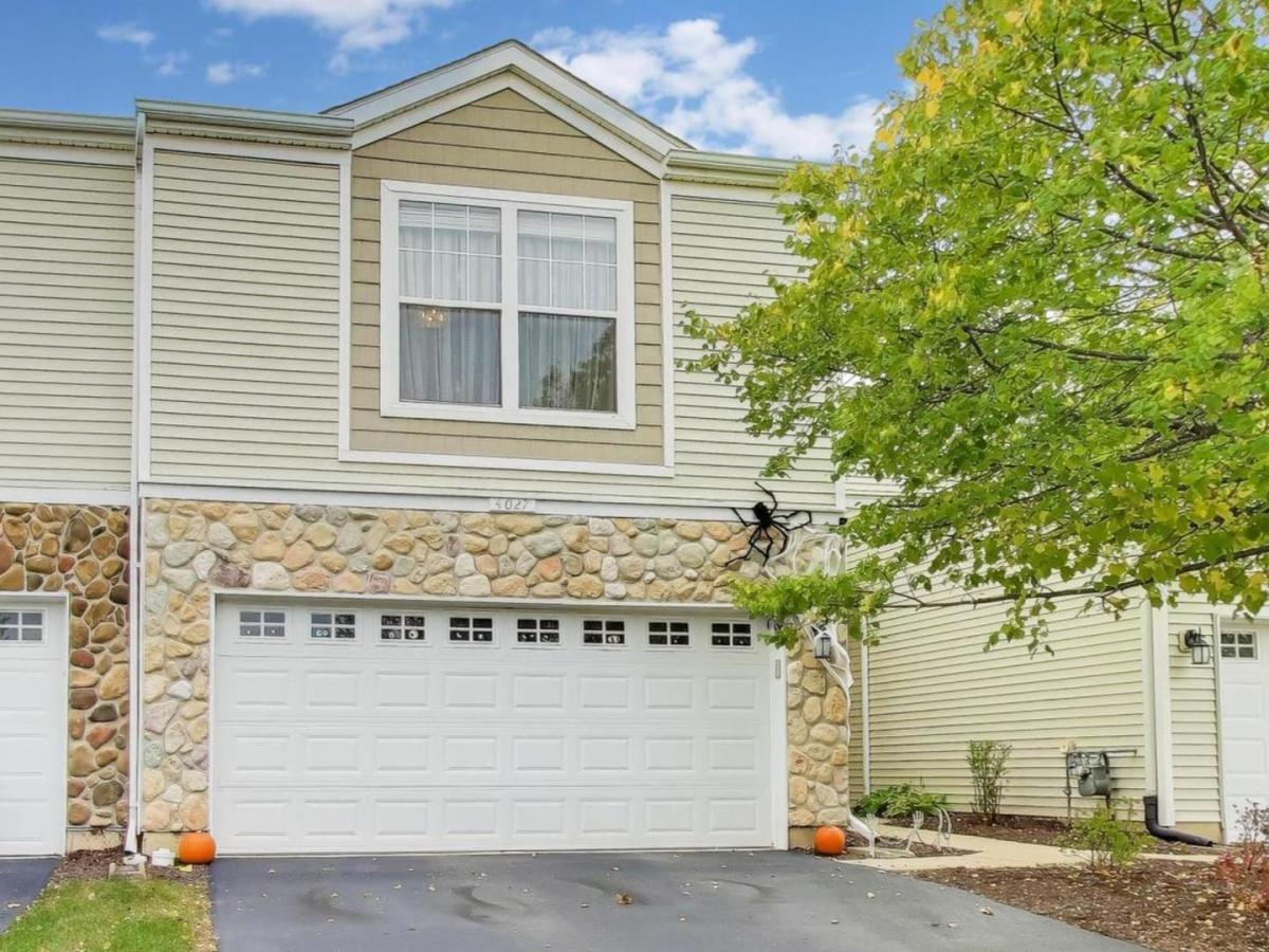 4027 Blackstone Drive Aurora IL 60504 MLS #MRD12498305 45 MLS #MRD12498305 image #0