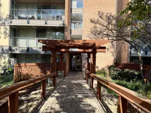 521 73rd Street #105 Downers Grove IL 60516 MLS #MRD12489486 120 broker reciprocity
