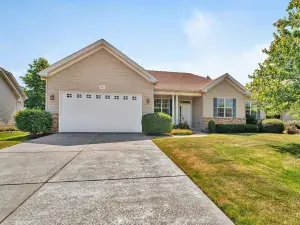 17 Basswood Court Bristol IL 60512 MLS #MRD12486600 62 broker reciprocity