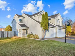 552 WATERS EDGE Drive South Elgin IL 60177 MLS #MRD12452469 116 broker reciprocity