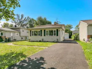 225 N Spruce Avenue Bensenville IL 60106 MLS #MRD12480250 50 broker reciprocity
