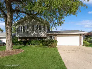 1508 W Ludington Circle Romeoville IL 60446 MLS #MRD12484532 60 broker reciprocity