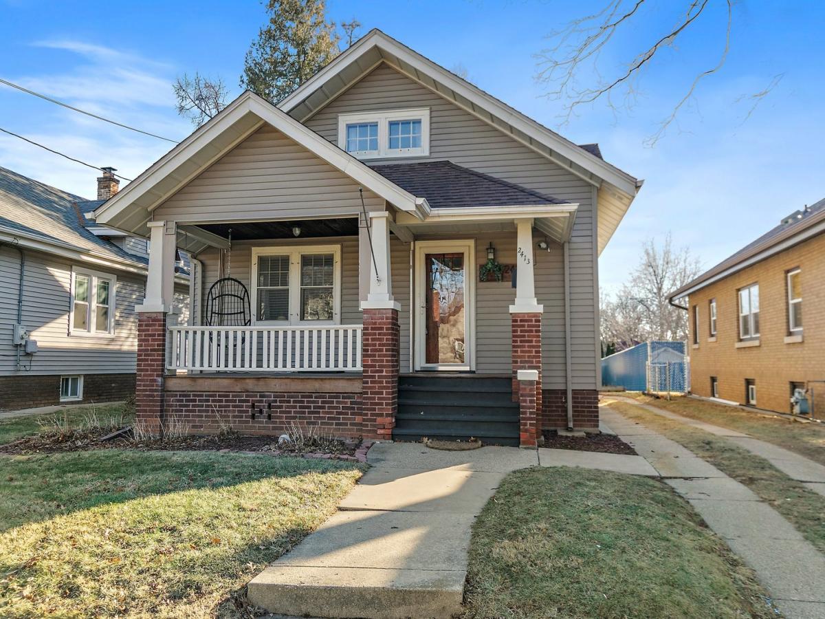 2413 Crosby Street Rockford IL 61107 MLS #MRD12498616 45 MLS #MRD12498616 image #0