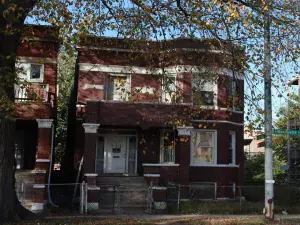 7348 S Lowe Avenue Chicago IL 60621 MLS #MRD12502614 64 broker reciprocity