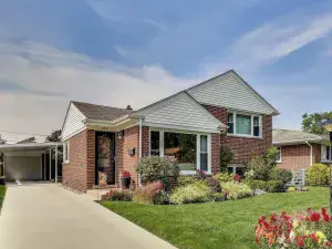 2610 Sunnyside Avenue Westchester IL 60154 MLS #MRD12503419 64 broker reciprocity