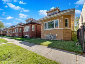 7711 S Champlain Avenue Chicago IL 60619 MLS #MRD12493725 56 broker reciprocity