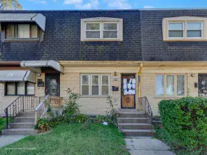 9058 S Greenwood Avenue Chicago IL 60619 MLS #MRD12441705 64 broker reciprocity