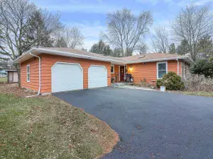 3 Scarsdale Road Montgomery IL 60538 MLS #MRD12444275 46 broker reciprocity