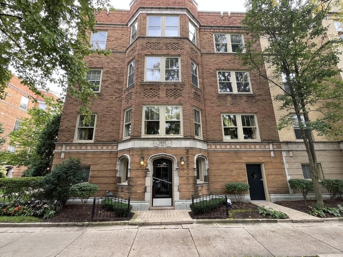 623 Washington Boulevard #2N Oak Park IL 60302 MLS #MRD12499336 41 MLS #MRD12499336 image #0