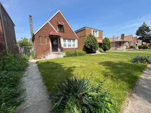 8505 S King Drive Chicago IL 60619 MLS #MRD12372403 58 broker reciprocity
