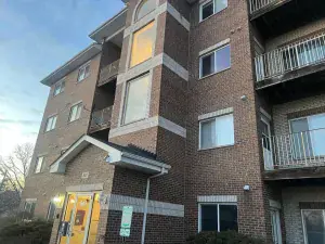 10 E Fountainview Lane #1B Lombard IL 60148 MLS #MRD12488258 64 broker reciprocity