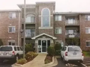 437 Duane Street #108 Glen Ellyn IL 60137 MLS #MRD12439897 50 broker reciprocity