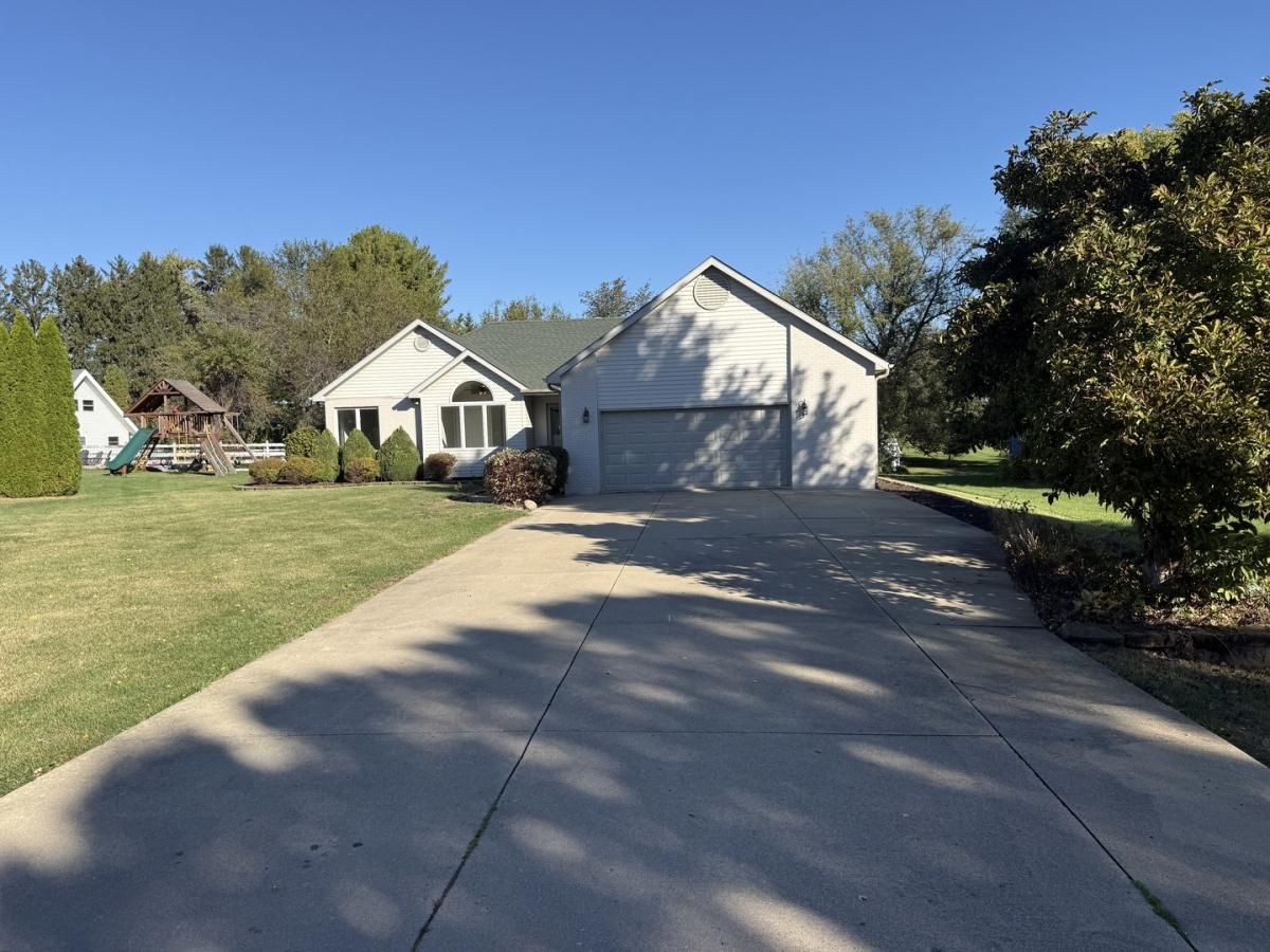 5Z Bonnie Lane Somonauk IL 60552 MLS #MRD12499614 41 MLS #MRD12499614 image #0