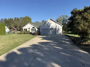 1307 Fairlee Court Sandwich IL 60548 MLS #MRD12493951 54 broker reciprocity