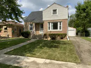 3806 N Fremont Street #1 Chicago IL 60613 MLS #MRD12502783 26 broker reciprocity