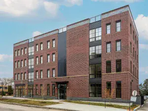 1215 W Lunt Avenue #1A Chicago IL 60626 MLS #MRD12498395 64 broker reciprocity