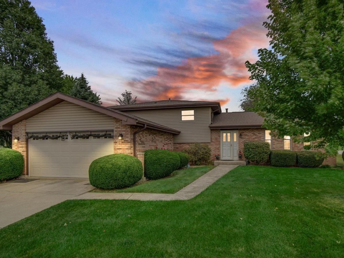 2 Honey Lane New Lenox IL 60451 MLS #MRD12499696 45 MLS #MRD12499696 image #0
