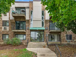 1477 Winslowe Drive #302 Palatine IL 60074 MLS #MRD12479234 58 broker reciprocity