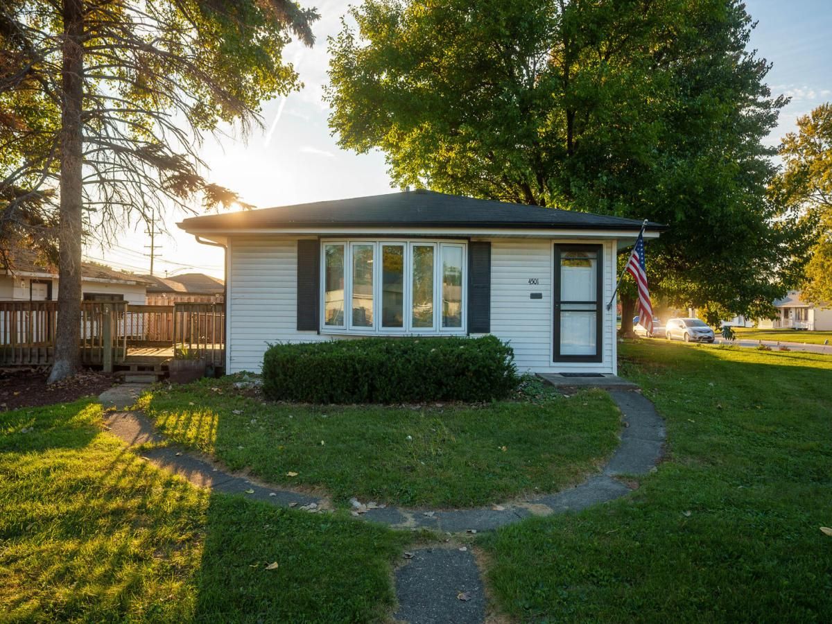 4501 W 90th Place Hometown IL 60456 MLS #MRD12500089 45 MLS #MRD12500089 image #0