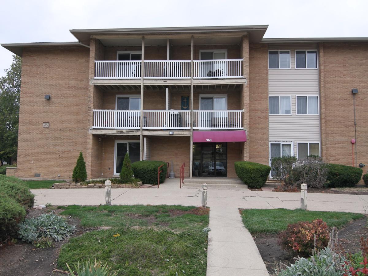 960 Beau Drive #109 Des Plaines IL 60016 MLS #MRD12500275 45 MLS #MRD12500275 image #0