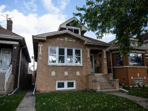 4039 S Montgomery Avenue Chicago IL 60632 MLS #MRD12487403 60 broker reciprocity