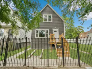 8617 S Bennett Avenue Chicago IL 60617 MLS #MRD12426259 54 broker reciprocity