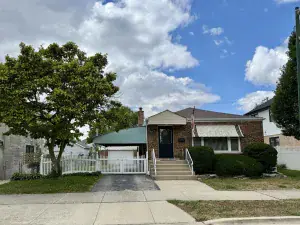 7327 S Mozart Street Chicago IL 60629 MLS #MRD12490659 50 broker reciprocity