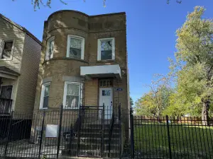 5806 S Talman Avenue Chicago IL 60629 MLS #MRD12455003 54 broker reciprocity