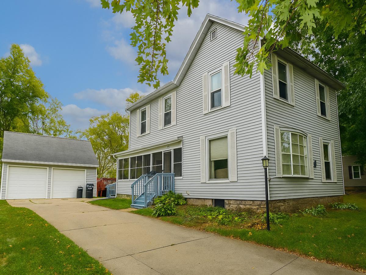 1050 State Street Ottawa IL 61350 MLS #MRD12500926 45 MLS #MRD12500926 image #0