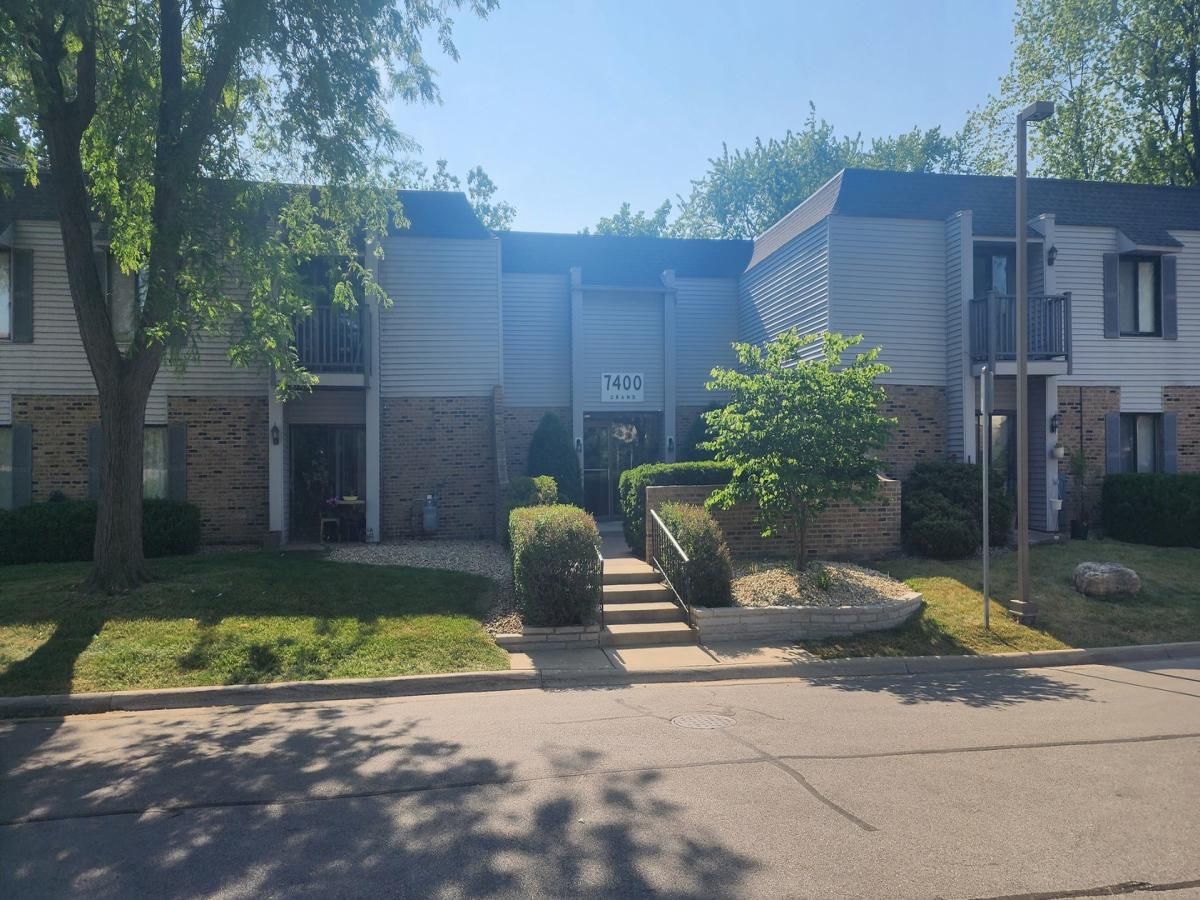 7400 Grand Street #205 Downers Grove IL 60515 MLS #MRD12500991 21 MLS #MRD12500991 image #0