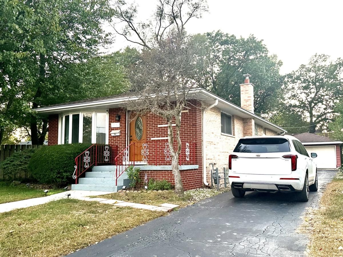 18136 Oakwood Avenue Lansing IL 60438 MLS #MRD12501088 45 MLS #MRD12501088 image #0