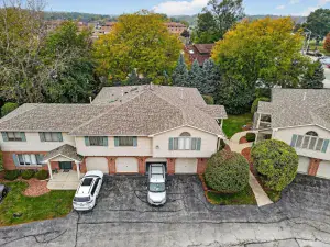 10845 S 84th Avenue #2A Palos Hills IL 60465 MLS #MRD12499143 64 broker reciprocity