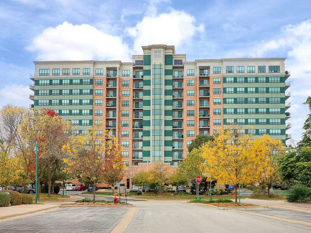 6420 Double Eagle Drive #610 Woodridge IL 60517 MLS #MRD12501477 45 MLS #MRD12501477 image #0