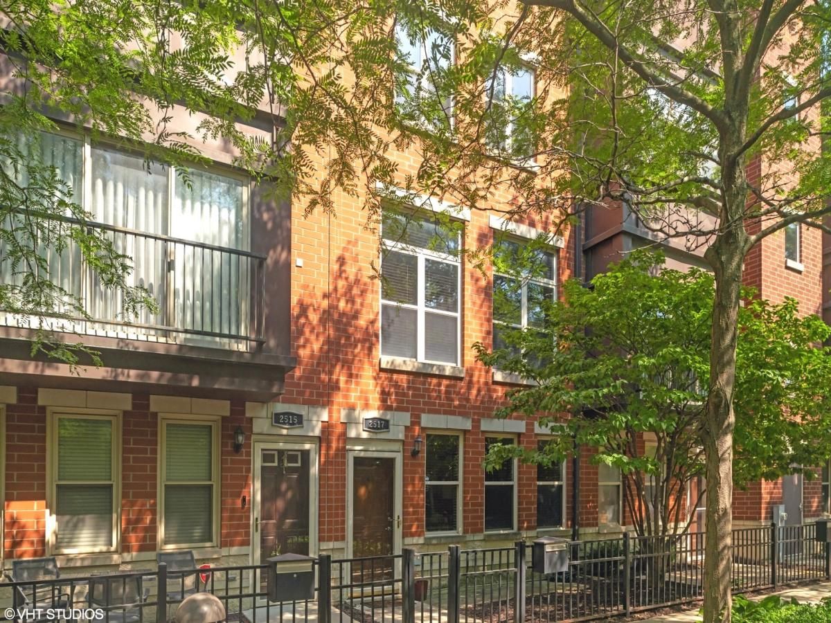2517 S Calumet Avenue #31A Chicago IL 60616 MLS #MRD12501535 45 MLS #MRD12501535 image #0