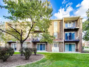 2941 S Michigan Avenue #407 Chicago IL 60616 MLS #MRD12494111 56 broker reciprocity