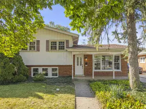 6840 W Evergreen Avenue Palos Heights IL 60463 MLS #MRD12488513 58 broker reciprocity