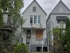 10511 S yates Avenue Chicago IL 60617 MLS #MRD12417214 64 broker reciprocity