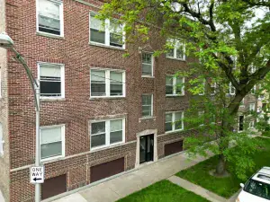 1421 N Rockwell Street #3R Chicago IL 60622 MLS #MRD12501375 62 broker reciprocity