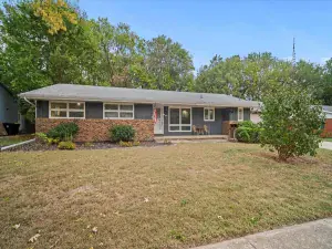 109 S Evergreen Lane Bloomington IL 61704 MLS #MRD12493474 58 broker reciprocity