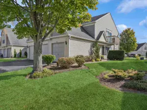10 Old Oak Drive #103 Buffalo Grove IL 60089 MLS #MRD12485172 46 broker reciprocity