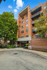 360 E Randolph Street #807 Chicago IL 60601 MLS #MRD12500150 50 broker reciprocity