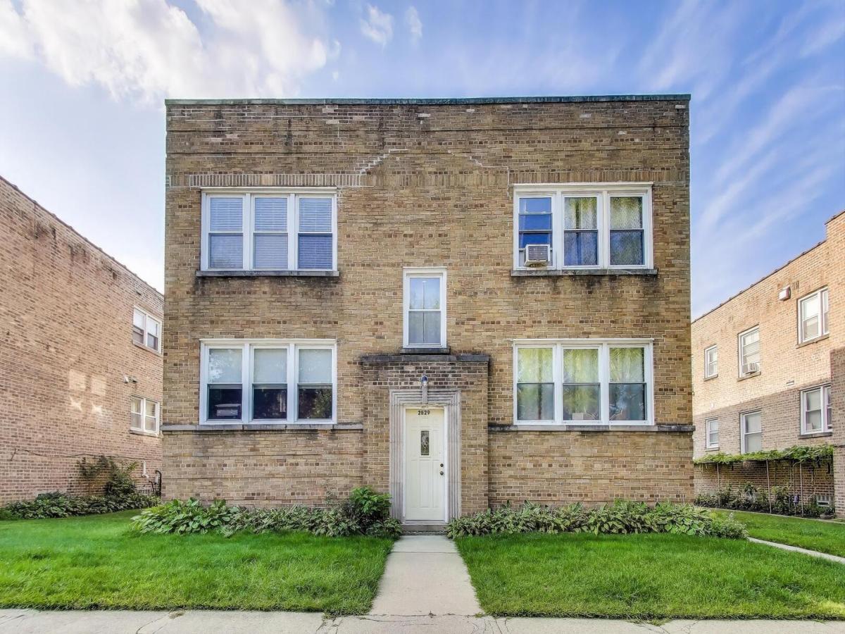 2829 W Farragut Avenue #2E Chicago IL 60625 MLS #MRD12501972 45 MLS #MRD12501972 image #0